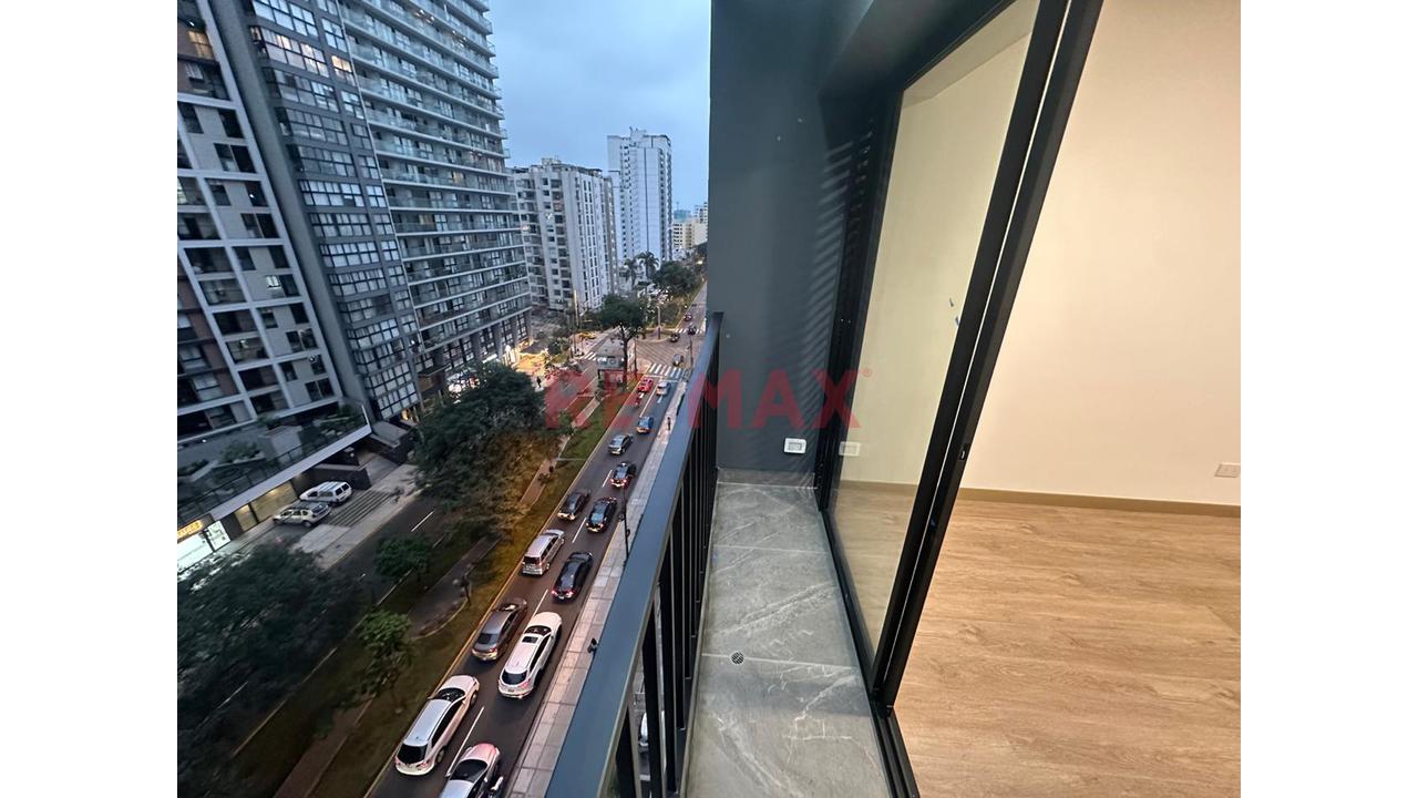 ¡Estrena Tu Nuevo Hogar! Alquilo Miniflat En Av. San Felipe! — foto 9