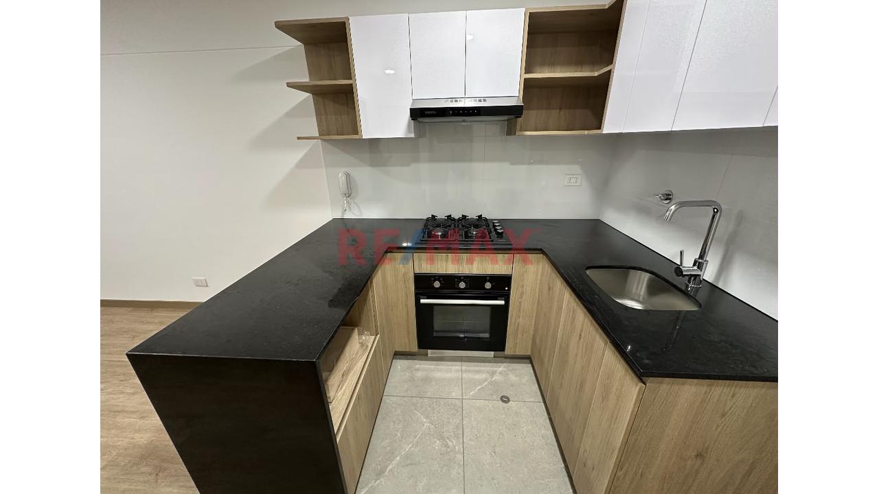 ¡Estrena Tu Nuevo Hogar! Alquilo Miniflat En Av. San Felipe! — foto 3