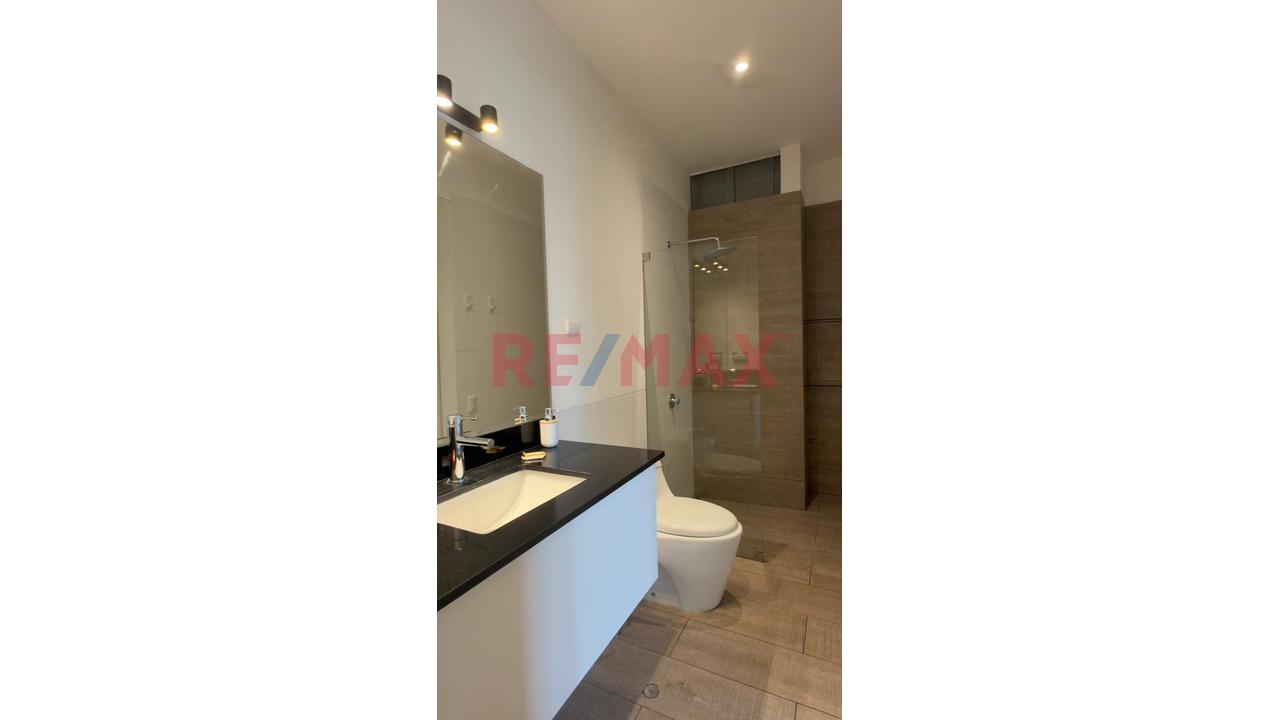 Vendo Departamento En Barranco Vista Exterior A 3 Cuadras Del Malecón Paul Harris. — foto 12