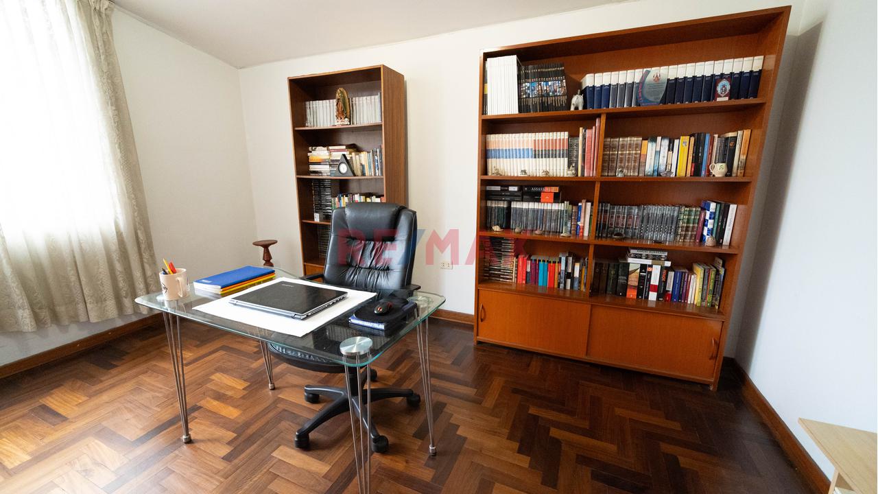 Venta De Casa En San Borja - Precio Negociable — foto 13