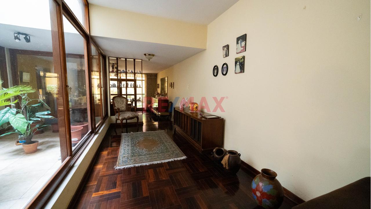 Venta De Casa En San Borja - Precio Negociable — foto 4