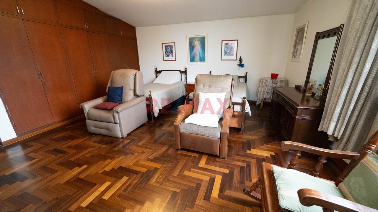 Venta De Casa En San Borja - Precio Negociable — foto 14
