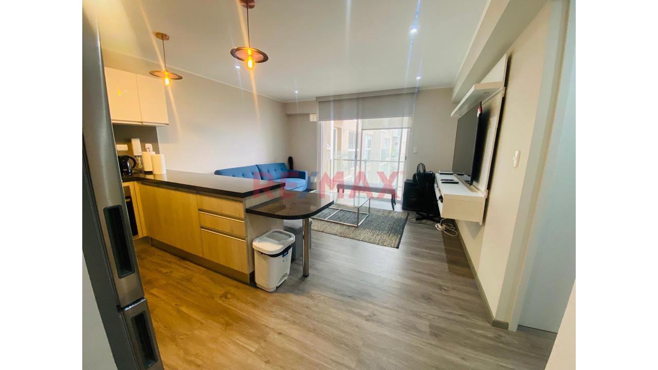 Moderno Departamento En Alquiler En Lince Límite Con San Isidro — foto 3
