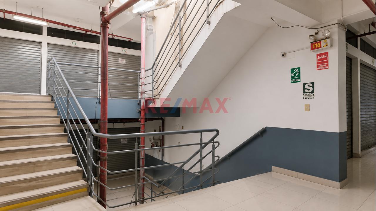 Venta De Stand Comercial En Piso 3 – Edificio Mega San Felipe, Comas - 1