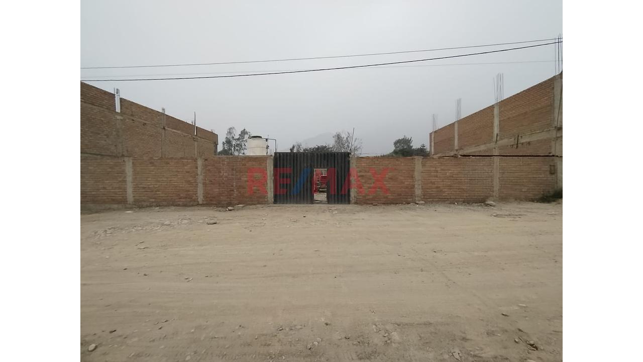 ¡Vendo Amplio Terreno En Ñaña! 📈✨ - 1