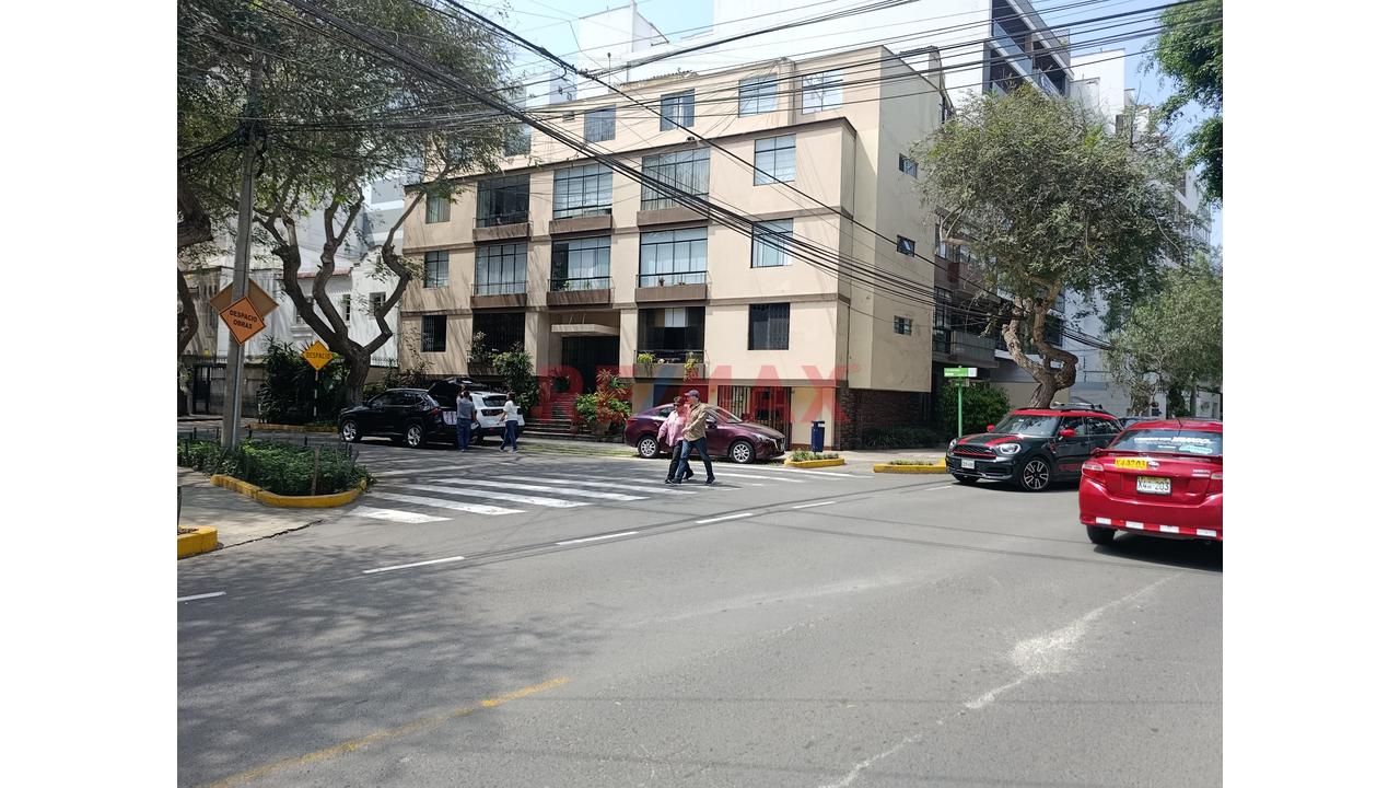 Mini Departamento - Oficina En Calle Santa Isabel  -Armendáriz - Miraflores — foto 3