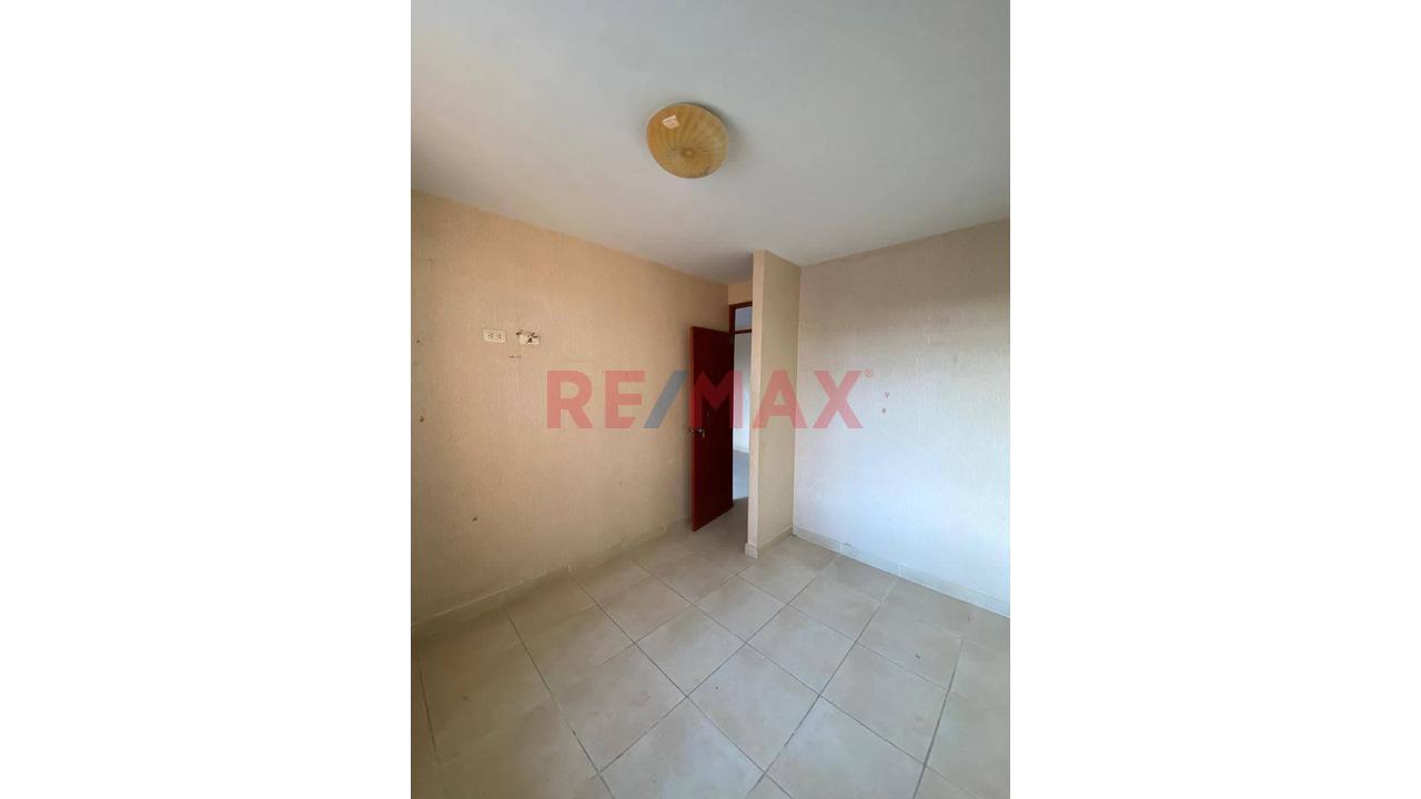 Venta De Casa En Urb La Planicie Etapa I Mz C2 Lote 35 - 9