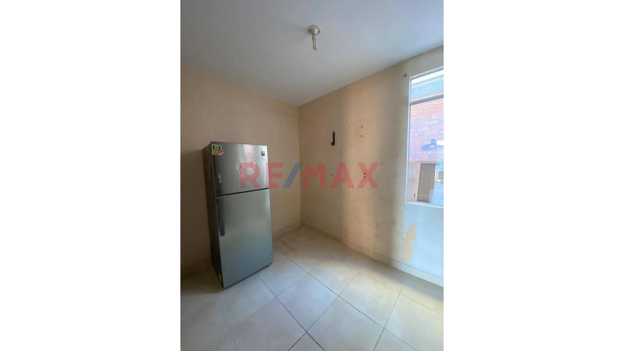 Venta De Casa En Urb La Planicie Etapa I Mz C2 Lote 35 - 3