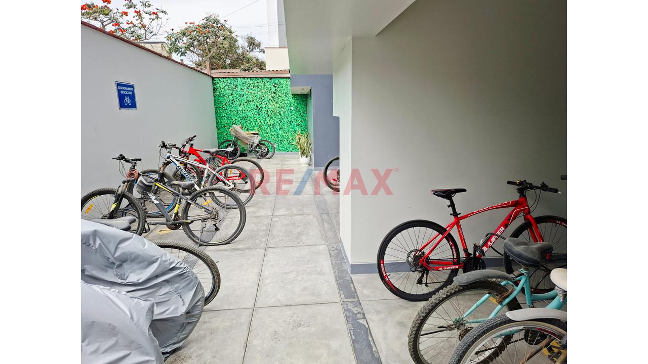 Vive En Moderno Flat Frente Al Jockey Plaza — foto 13