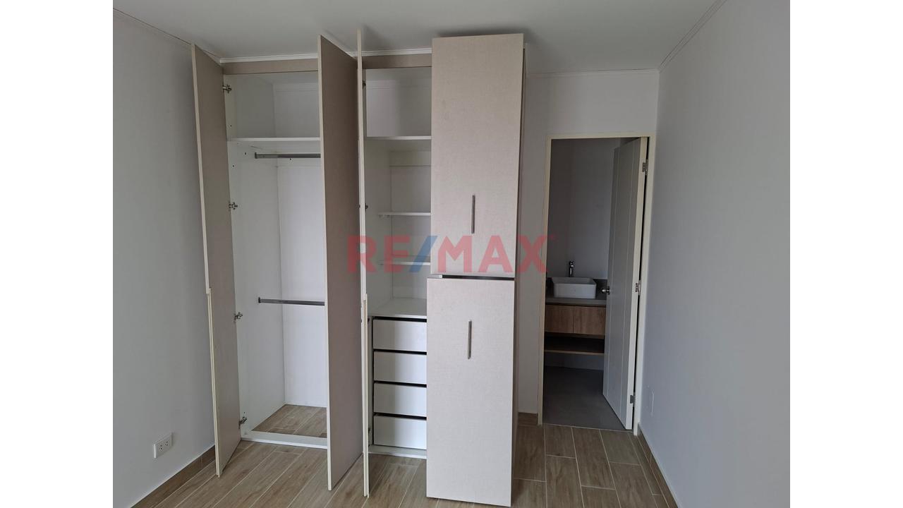 Vive En Moderno Flat Frente Al Jockey Plaza — foto 8