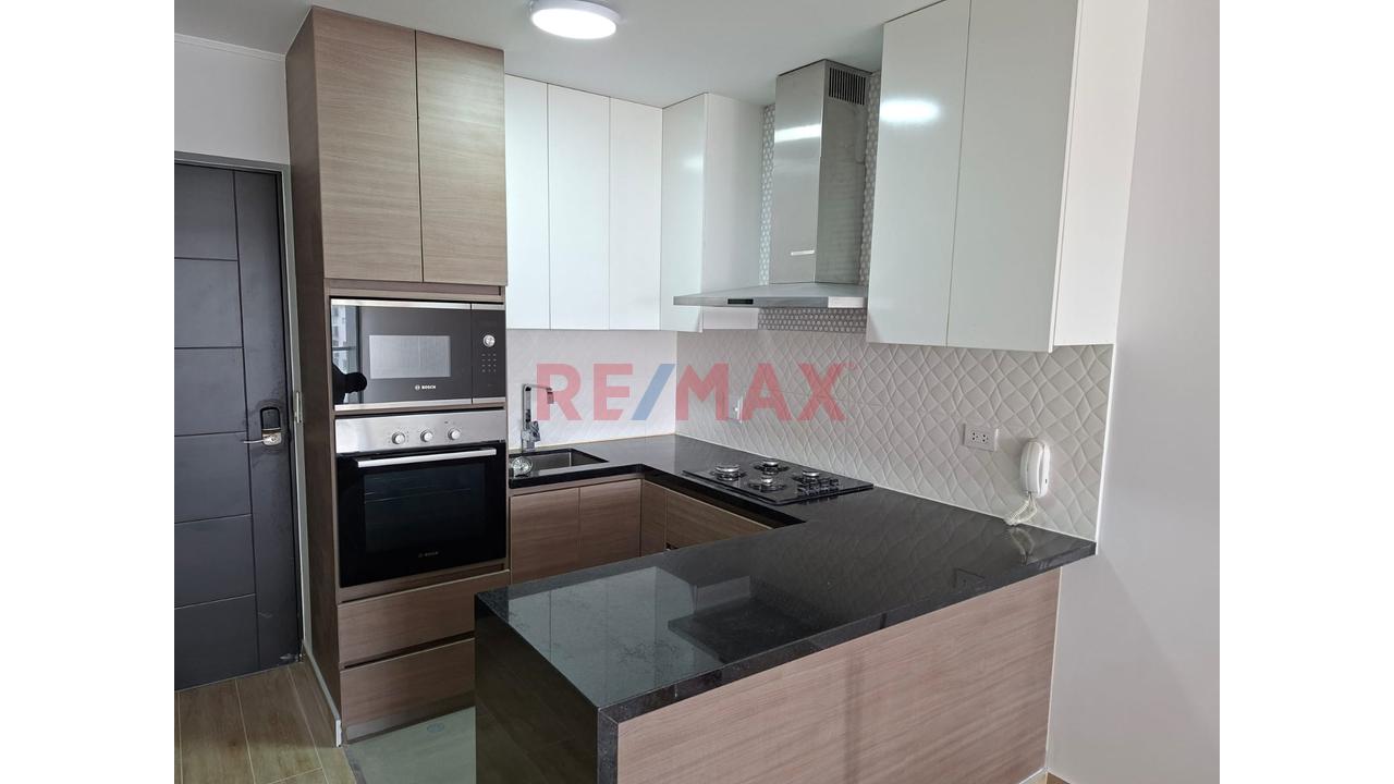 Vive En Moderno Flat Frente Al Jockey Plaza — foto 4
