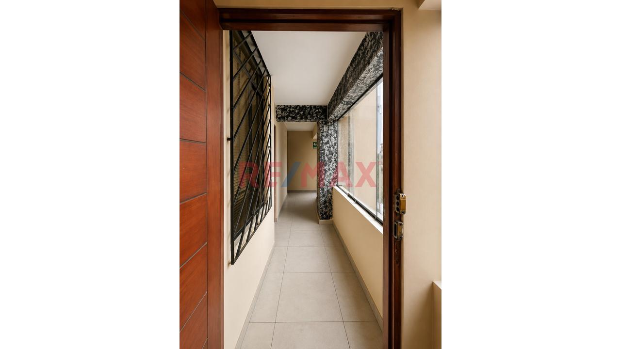 Alquiler De Oficina Con Almacén En Chorrillos | 138 M² Aprox. | 3 Ambientes + Cocina-Comedor | S/ 2,500 — foto 10