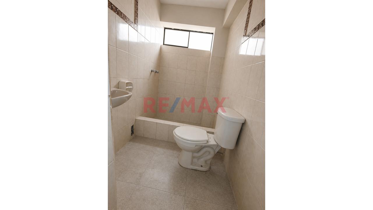Alquiler De Oficina Con Almacén En Chorrillos | 138 M² Aprox. | 3 Ambientes + Cocina-Comedor | S/ 2,500 — foto 11