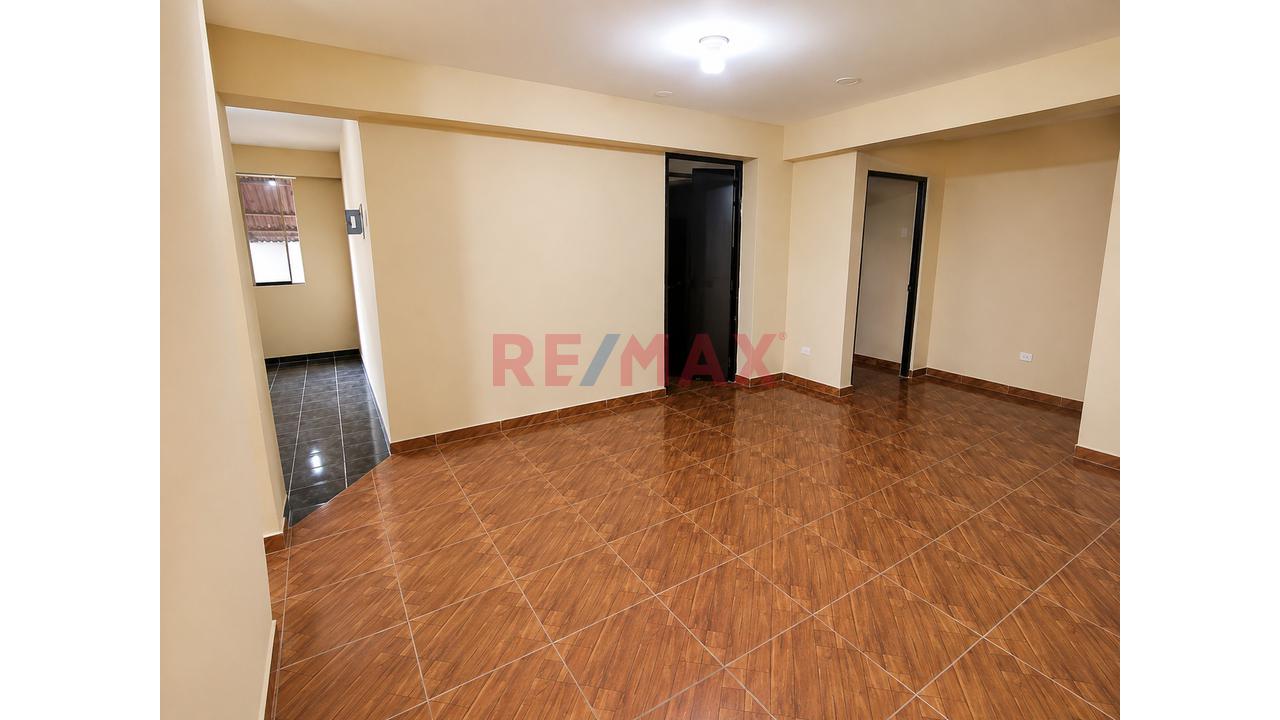 Alquiler De Oficina Con Almacén En Chorrillos | 138 M² Aprox. | 3 Ambientes + Cocina-Comedor | S/ 2,500