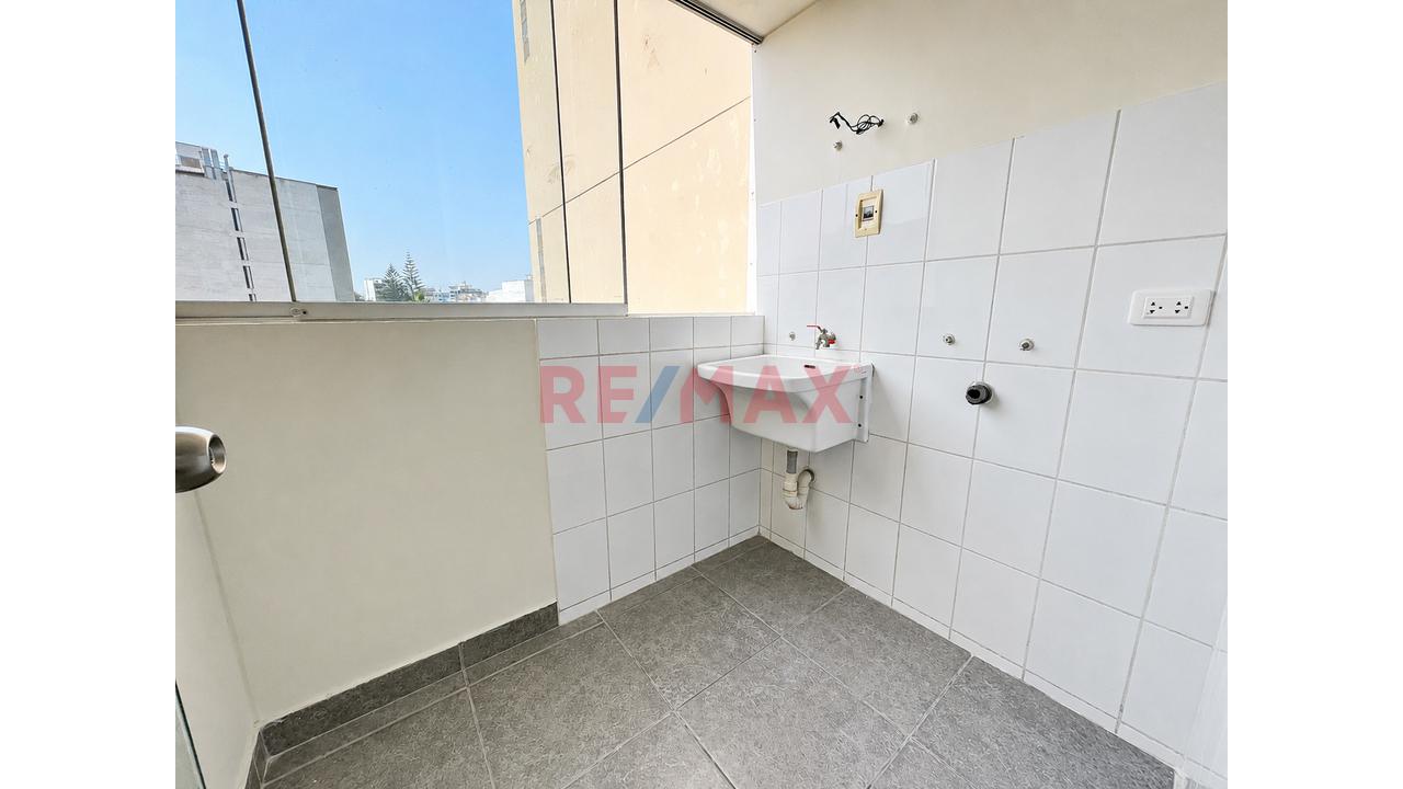 🏡 ¡Alquila Tu Próximo Hogar En Surquillo! - 15