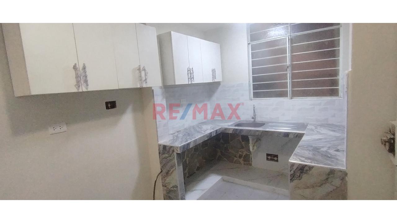 "Alquiler De Minidepartamento En 1 Er Piso De Estreno En Los Olivos - Villa Sol A Pasos De Parque Y Seguridad Permanente" — foto 7