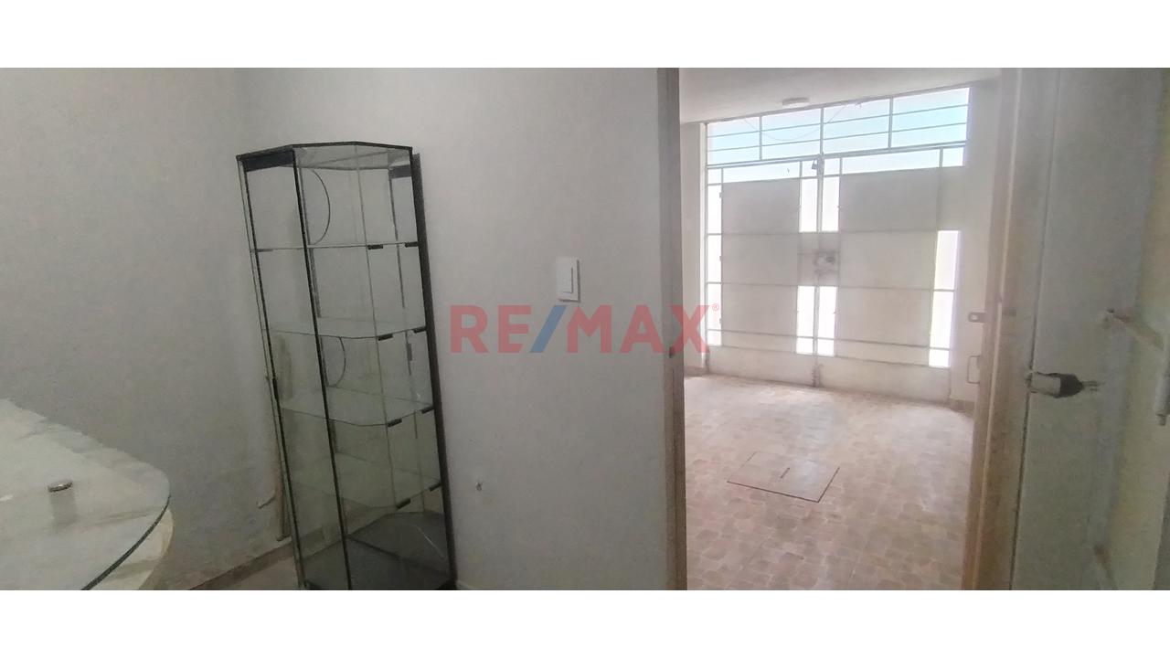 "Alquiler De Minidepartamento En 1 Er Piso De Estreno En Los Olivos - Villa Sol A Pasos De Parque Y Seguridad Permanente" — foto 14