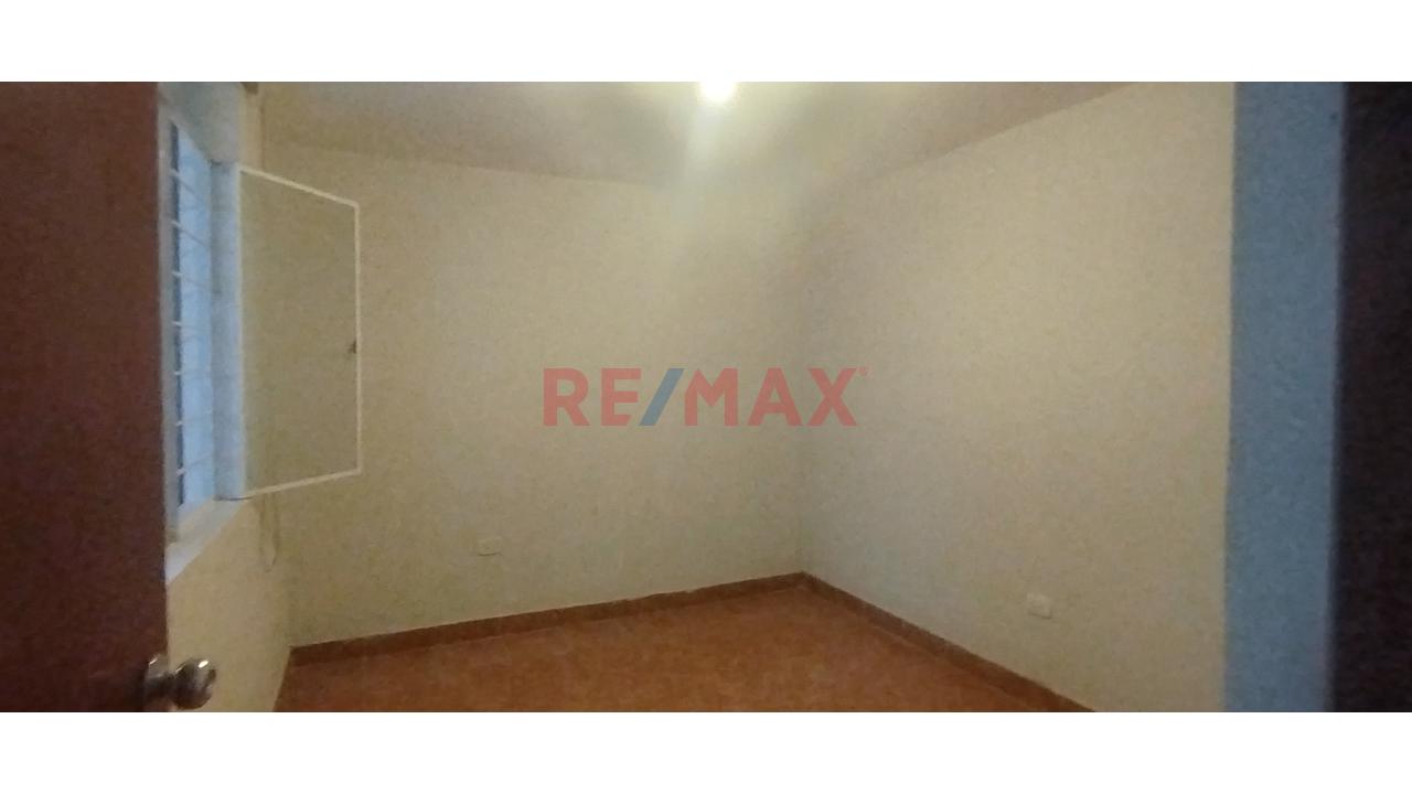 "Alquiler De Minidepartamento En 1 Er Piso De Estreno En Los Olivos - Villa Sol A Pasos De Parque Y Seguridad Permanente" — foto 12