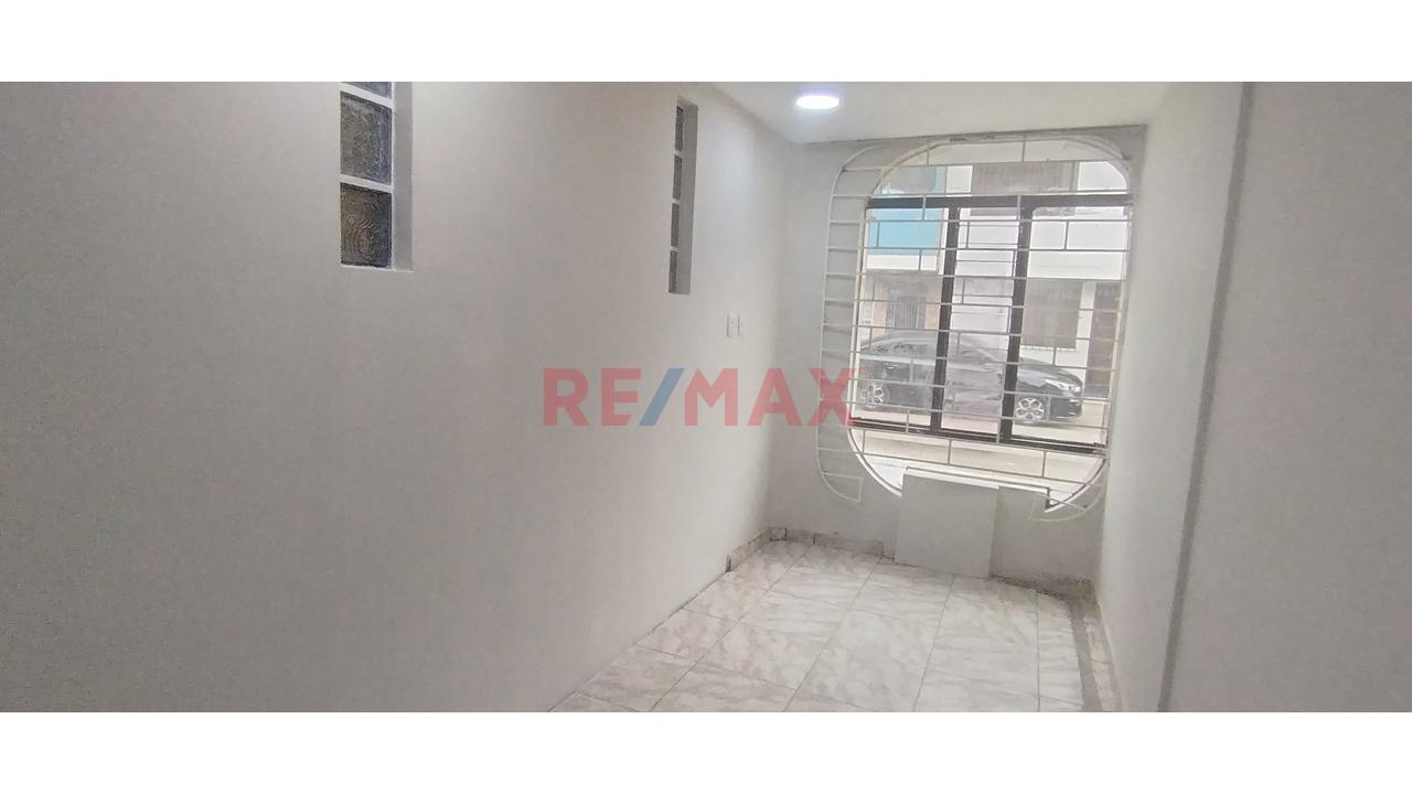 "Alquiler De Minidepartamento En 1 Er Piso De Estreno En Los Olivos - Villa Sol A Pasos De Parque Y Seguridad Permanente" — foto 9