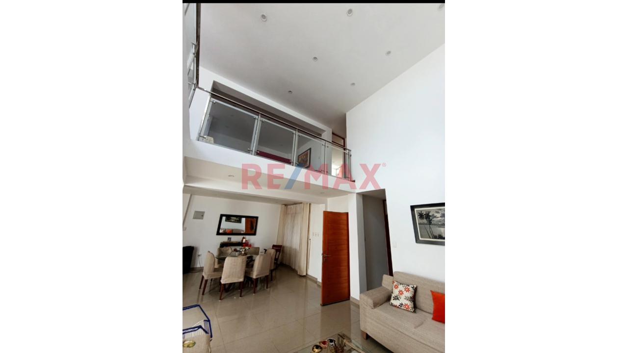 🔥Gran  Oportunidad😮 Se Vende Casa 📮 Urb. Centenario Palmeras Ii Etapa   📐 282.00  M2  A Solo  S/500.000 - 6