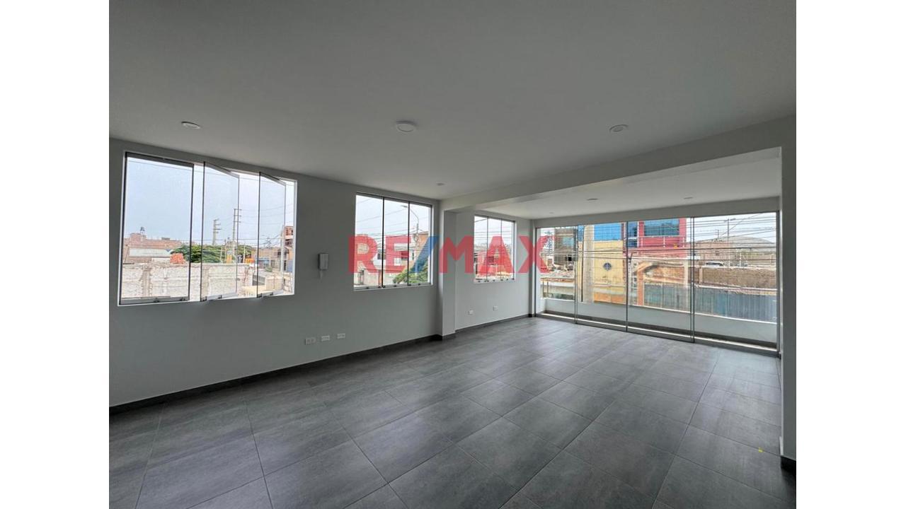✅ Alquiler De Edificio De Estreno!!! - 1