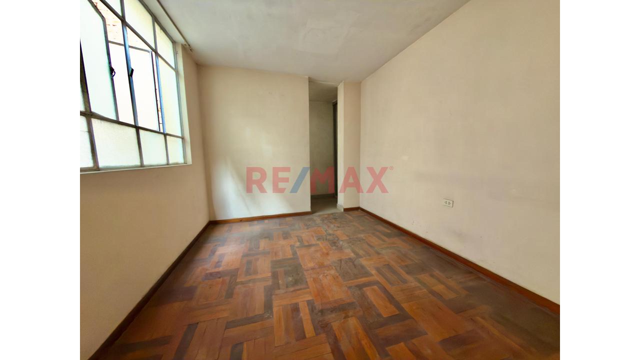¡Oportunidad De Inversión! Casa Terreno De 380 M² En San Luis - 5