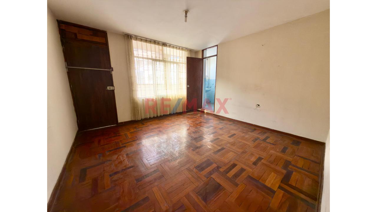 ¡Oportunidad De Inversión! Casa Terreno De 380 M² En San Luis - 3