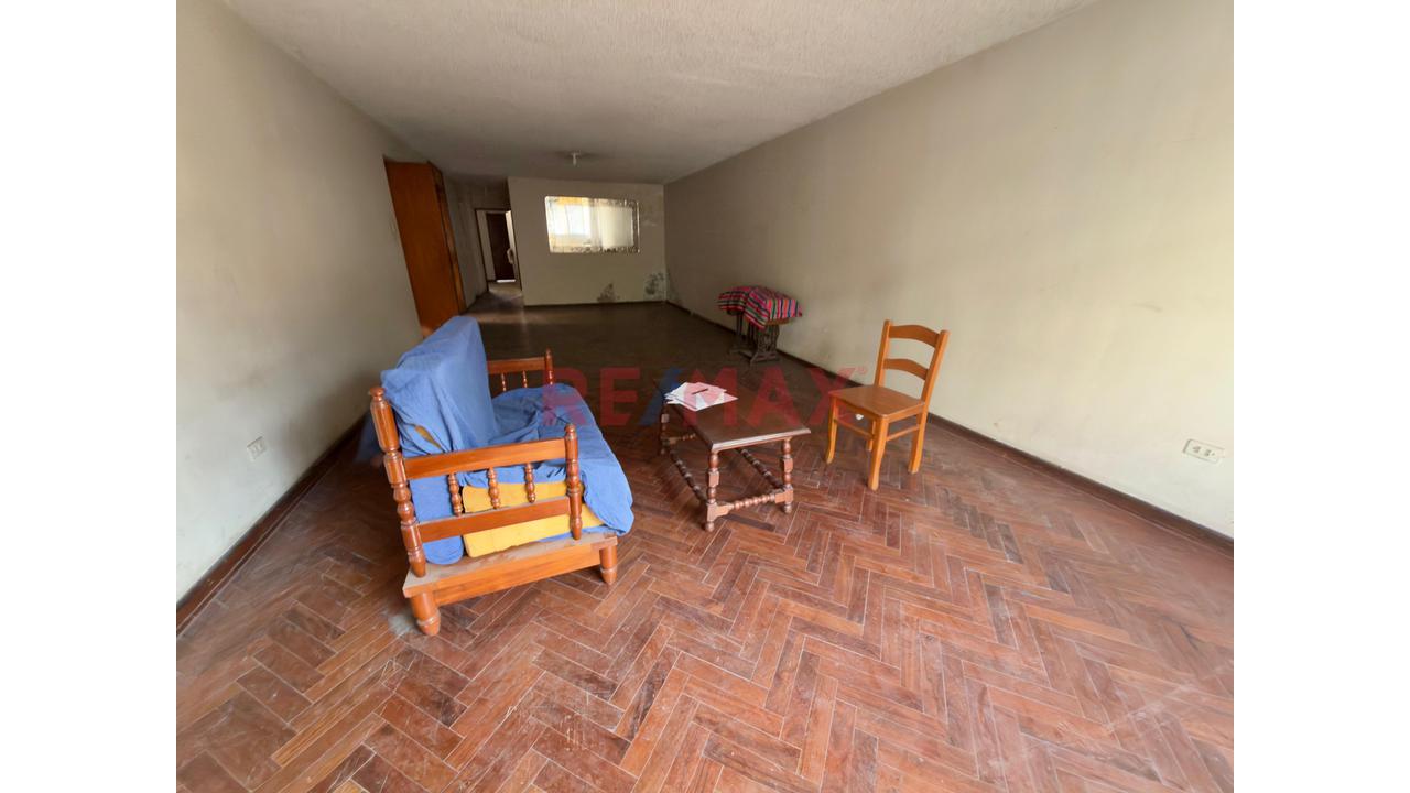 ¡Oportunidad De Inversión! Casa Terreno De 380 M² En San Luis - 6