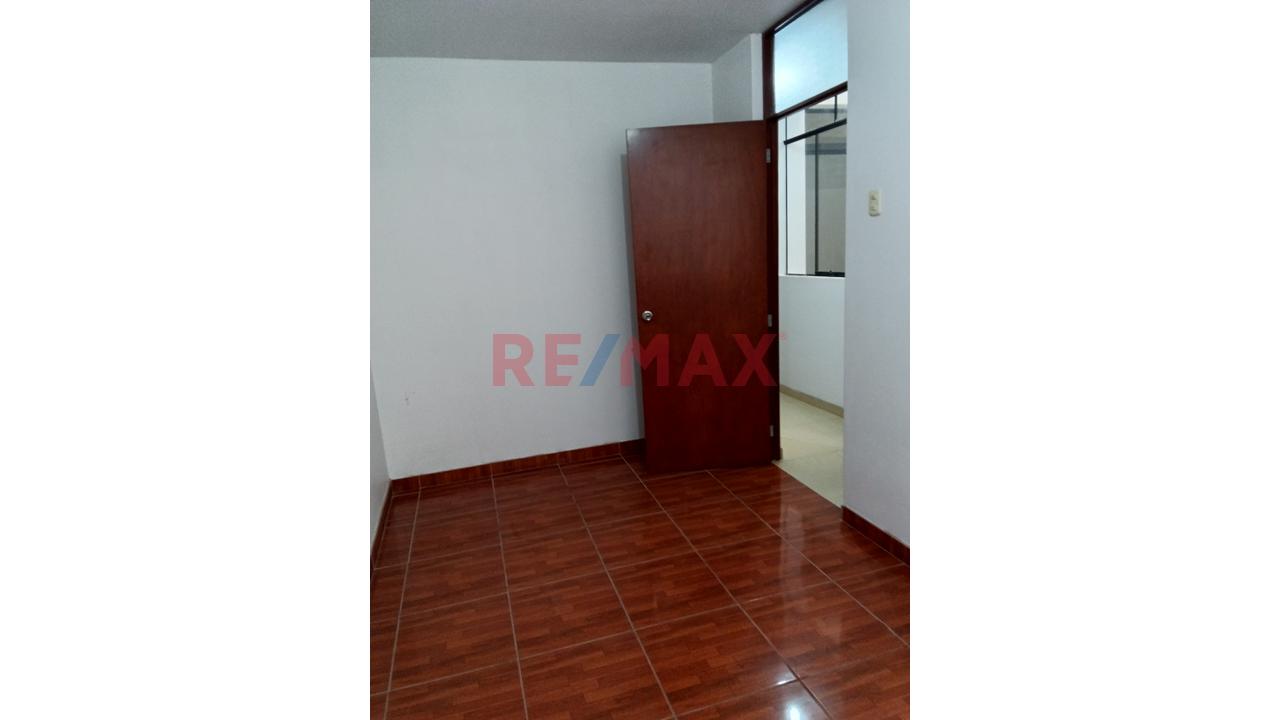 ¡Alquilo Departamento 1Er Piso Urb. Vista Alegre Ii Etapa Callao! — foto 5