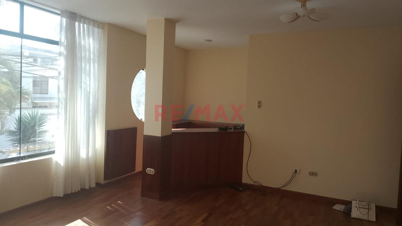 Amplio Departamento En Alquiler En Urb. Toche – Chincha - 3