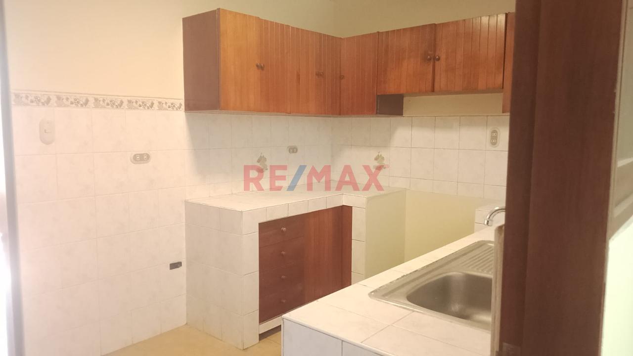 Amplio Departamento En Alquiler En Urb. Toche – Chincha - 6