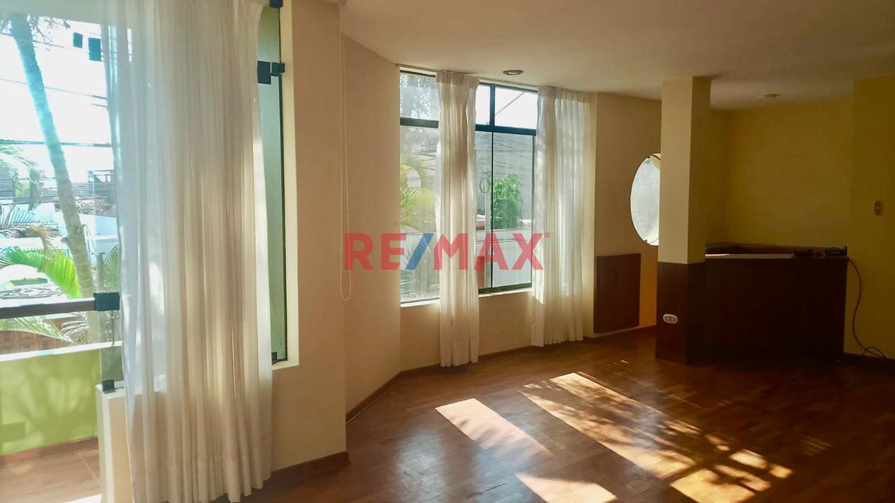 Amplio Departamento En Alquiler En Urb. Toche – Chincha - 1