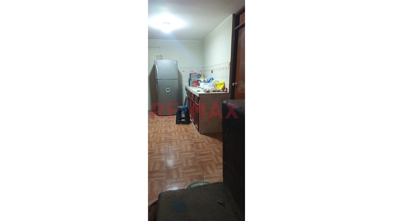 ¡Casa De 3 Pisos En Venta En Huáscar – San Juan De Lurigancho! — foto 5