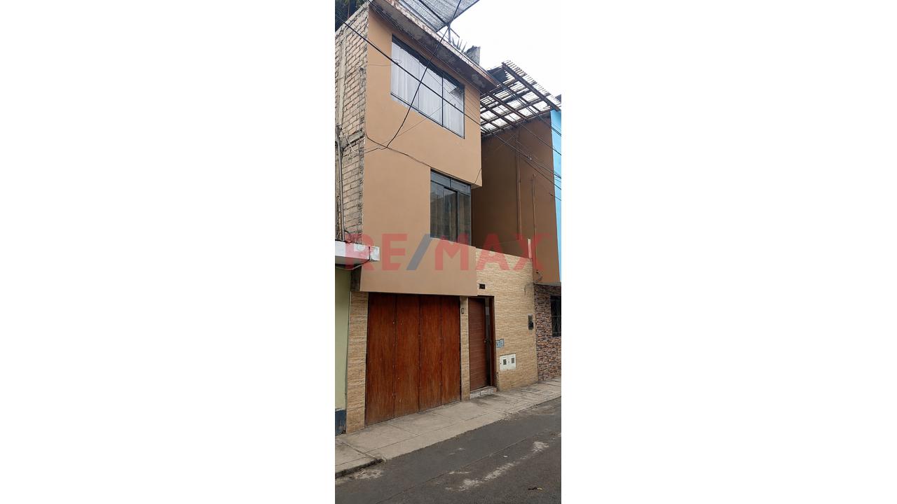 ¡Casa De 3 Pisos En Venta En Huáscar – San Juan De Lurigancho!