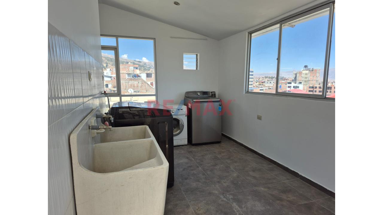 🏡 𝗖𝗔𝗦𝗔 𝗘𝗡 𝗩𝗘𝗡𝗧𝗔 | 𝗭𝗢𝗡𝗔 𝗘𝗫𝗖𝗟𝗨𝗦𝗜𝗩𝗔 𝗖𝗘𝗥𝗖𝗔 𝗔 𝗨𝗡𝗜𝗩𝗘𝗥𝗦𝗜𝗗𝗔𝗗𝗘𝗦 - 18