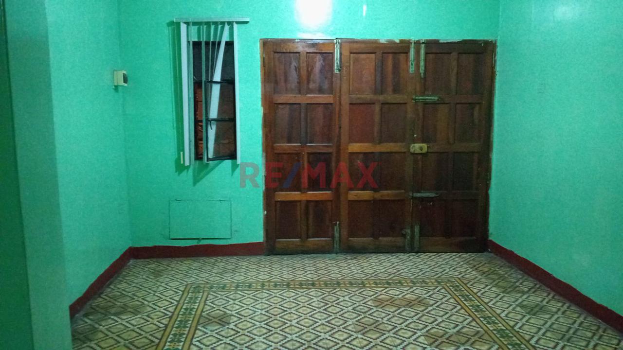Casa De 2 Pisos Con Entrada Independiente - Rimac - 19
