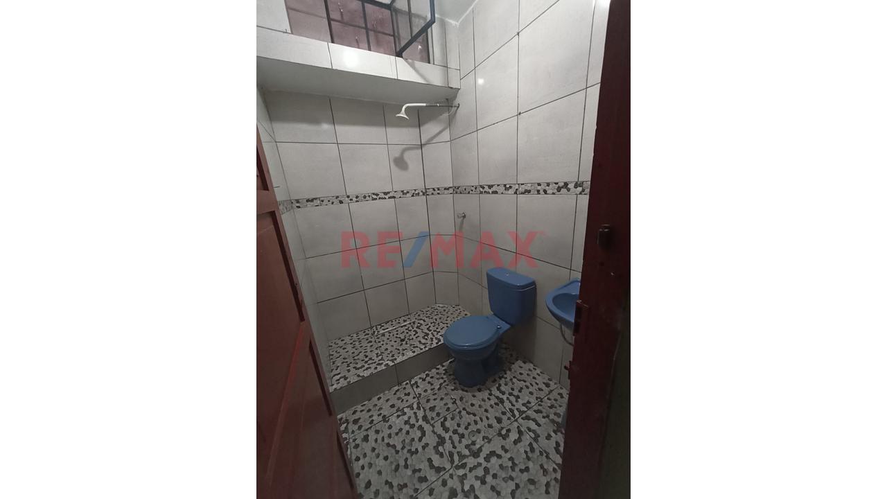 Casa De 2 Pisos Con Entrada Independiente - Rimac - 7
