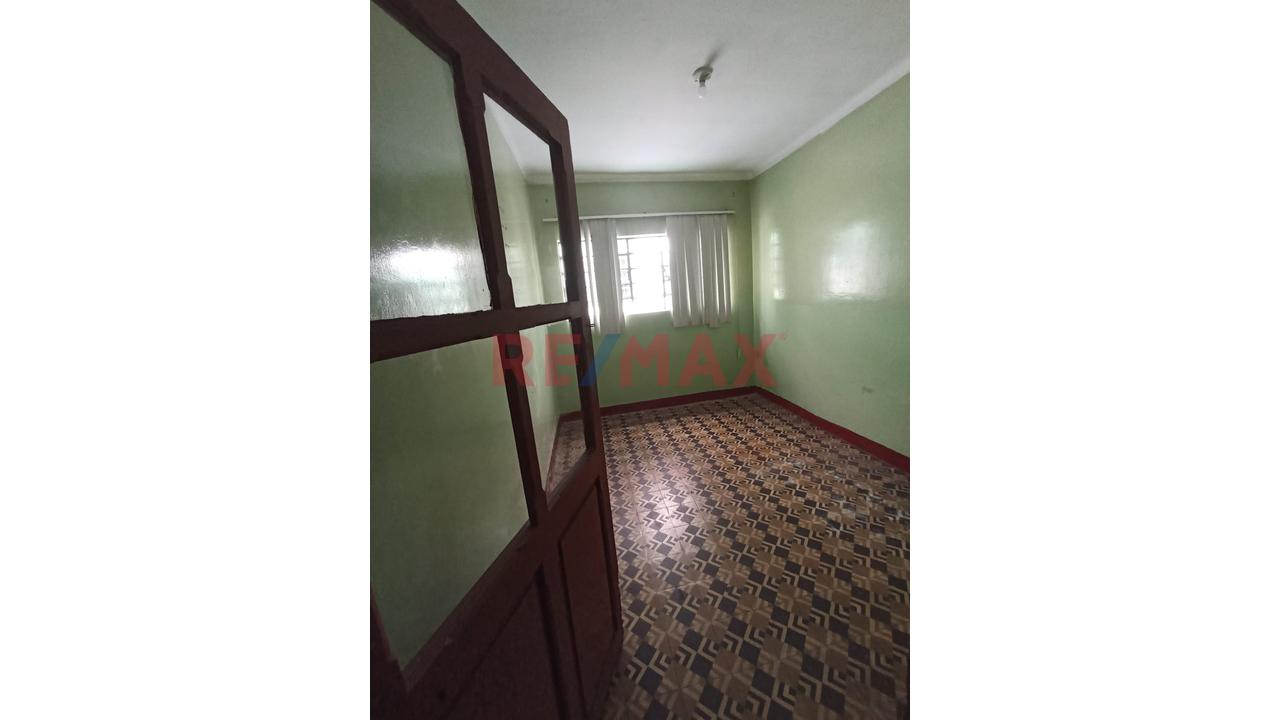Casa De 2 Pisos Con Entrada Independiente - Rimac - 21
