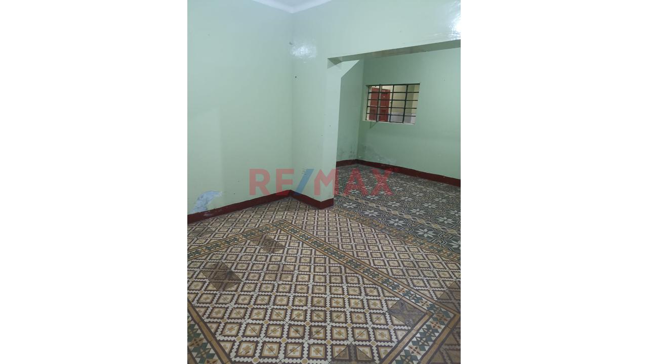 Casa De 2 Pisos Con Entrada Independiente - Rimac - 12
