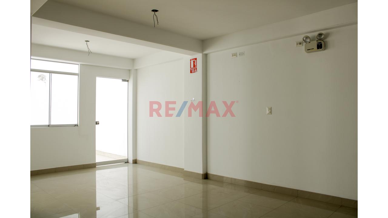 Alquilo Oficina / Consultorio – Miraflores | 90 M² | 2.º Piso | Ascensor — foto 4