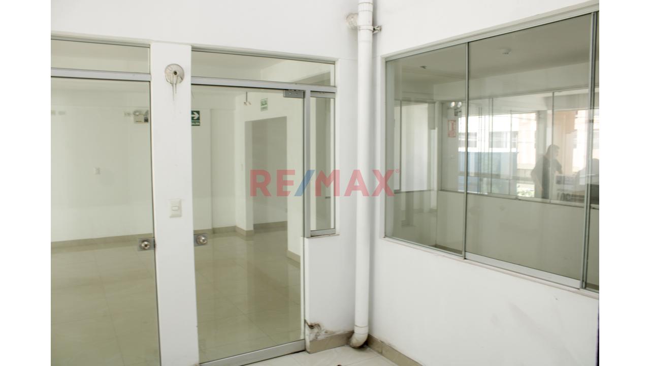 Alquilo Oficina / Consultorio – Miraflores | 90 M² | 2.º Piso | Ascensor — foto 8