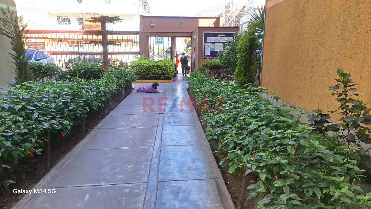 Vendo Departamento De 67 M² Con Balcón En El Agustino: Seguridad, Áreas Comunes Y Ahorro Con Gas Natural — foto 13
