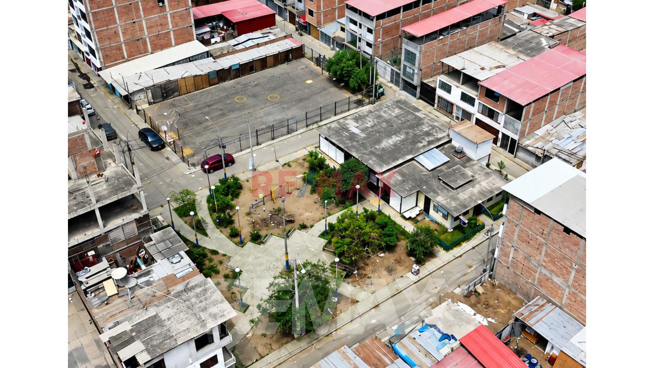 Vendo Terreno Comercial En Av. Jose Carlos Mariategui - Villa El Salvador — foto 2