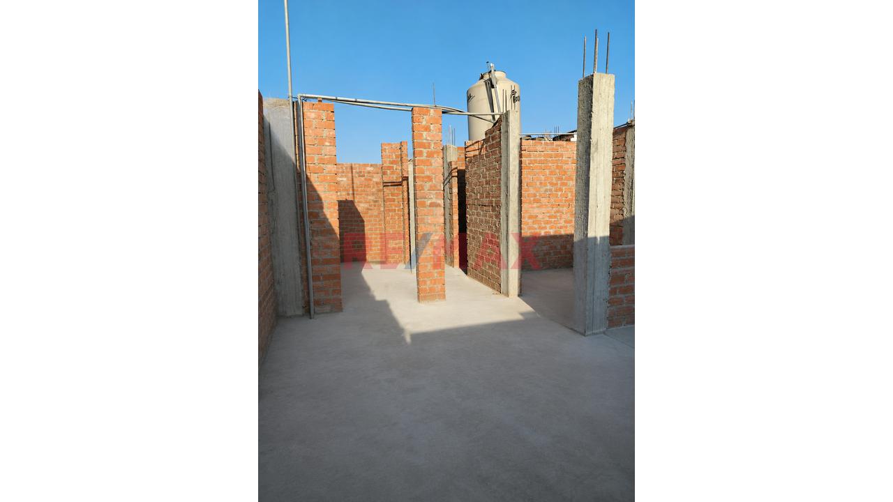 🏡 Venta De Casa + 2 Departamentos En Proyección En Monsefú - 18