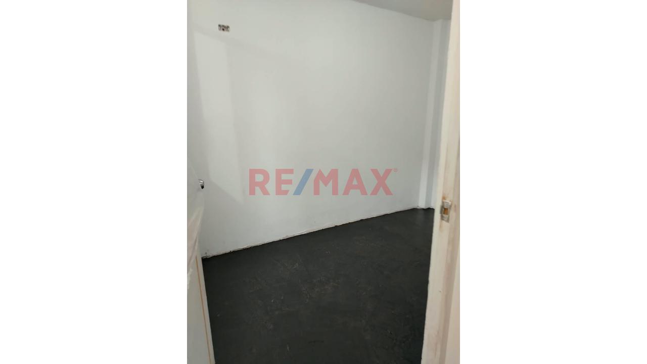 🏡 Venta De Casa + 2 Departamentos En Proyección En Monsefú - 14