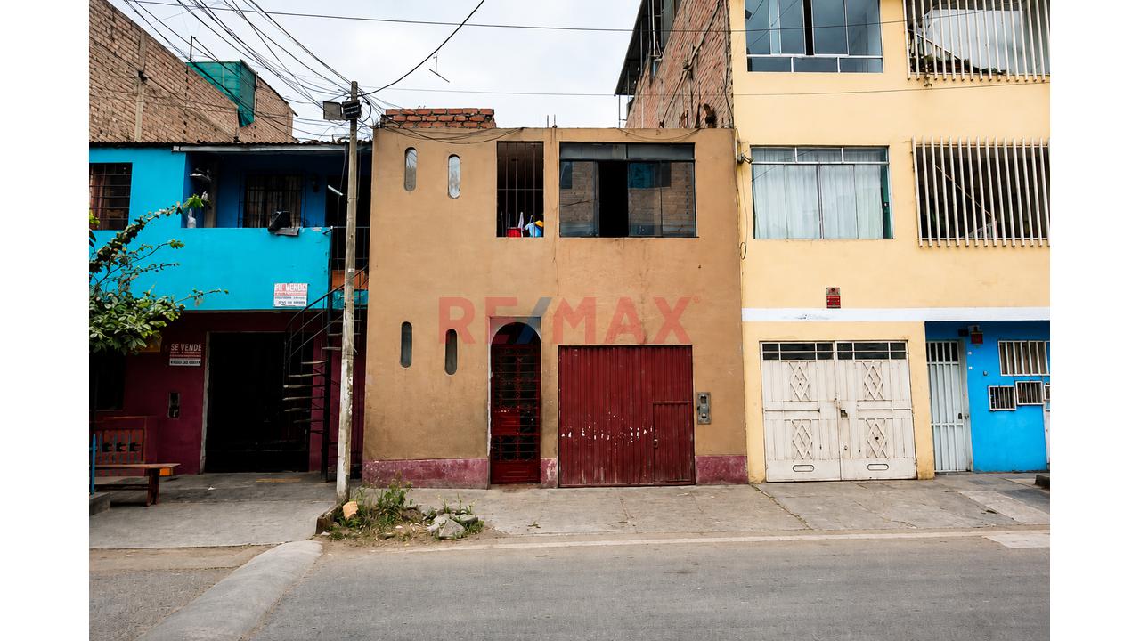 Casa En Venta A Precio De Terreno Cerca A Estación Santa Rosa – Sjl