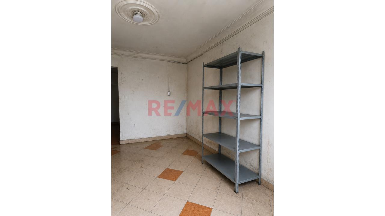 🏢 Vendo Ambiente De 80 M² Frente A Plaza Dos De Mayo – Cercado De Lima - 4