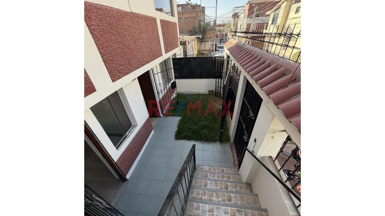 Vendo Casa En Jose Luis Bustamante Y Rivero - 8
