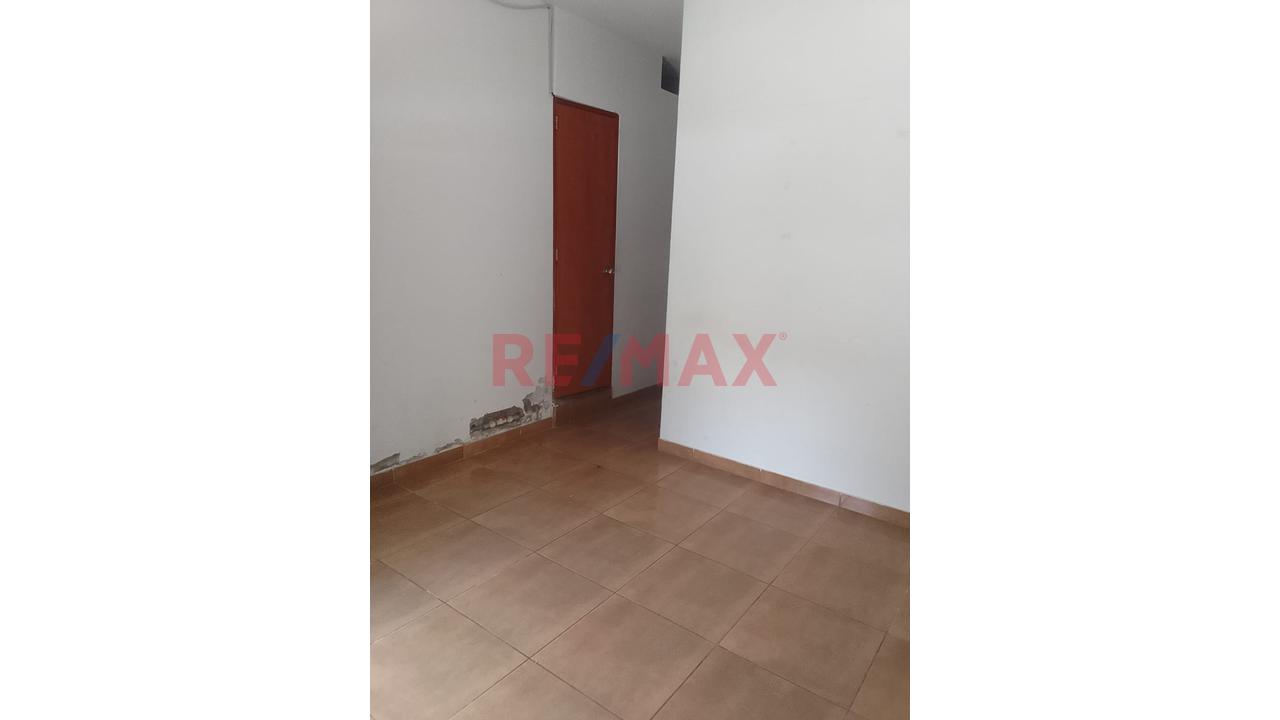 Compra Casa Como Terreno En Monte Carmelo- Chorrillos / Cerca Al Cultural Lima — foto 5