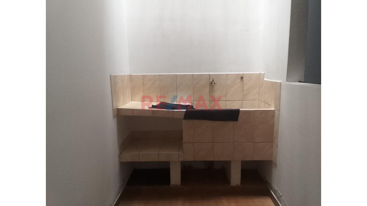 Compra Casa Como Terreno En Monte Carmelo- Chorrillos / Cerca Al Cultural Lima — foto 12